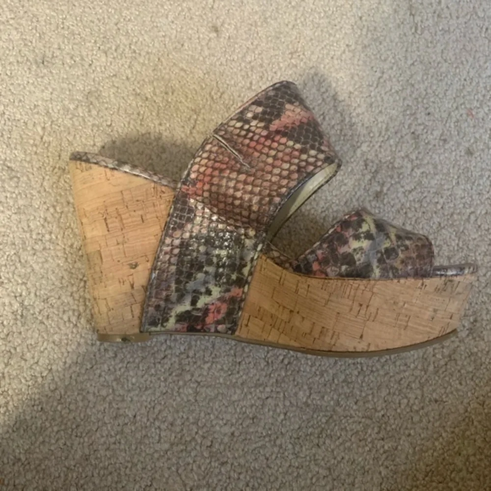 Nine West SnakeSkin‎ Multicolored Wedges 8.5